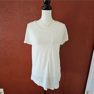 Chico's White Short Sleeve Relaxed Scoop Neck T-Shirt